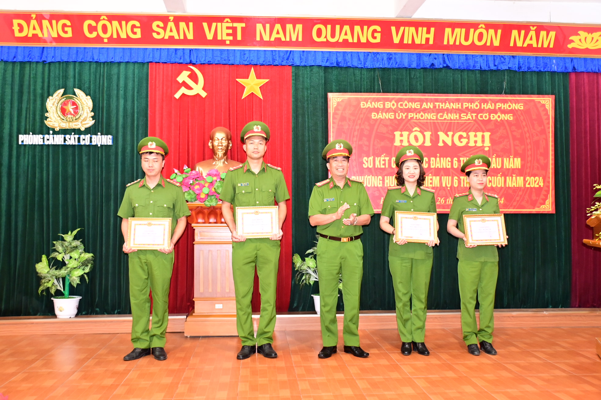 Đảng uỷ Phòng Cảnh sát cơ động: Xác định 6 phương hướng, nhiệm vụ trọng tâm 6 tháng cuối năm 2024
